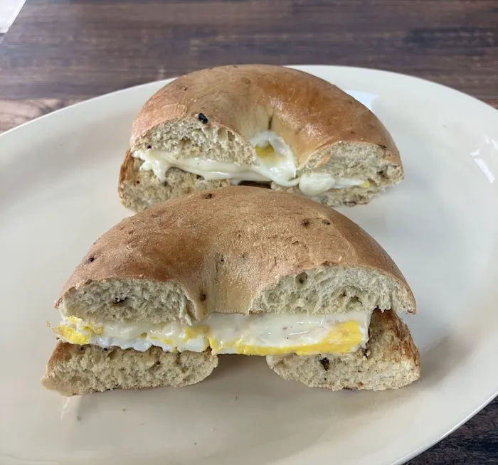 Jones'n Bagels Picture 9
