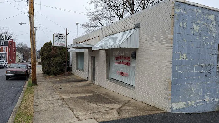 Alfred & Sam's Italian Bakery Picture 3