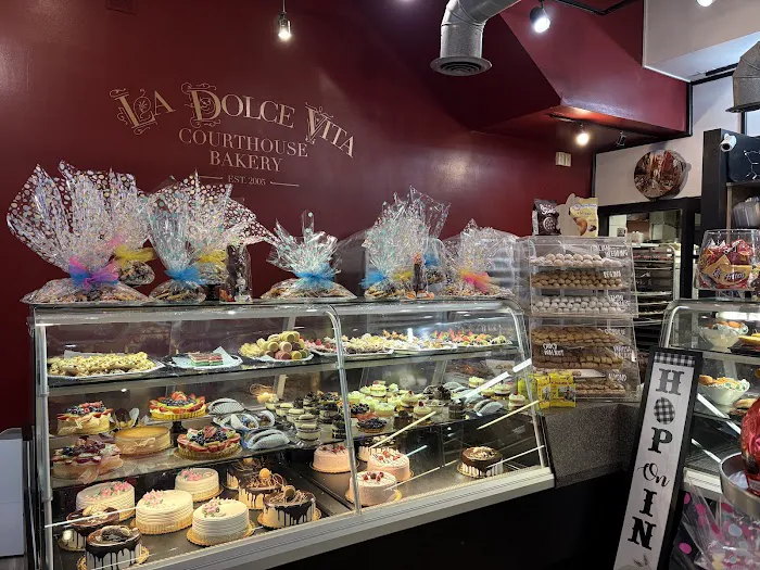 La Dolce Vita Courthouse Bakery Picture 1
