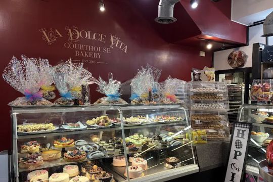 La Dolce Vita Courthouse Bakery