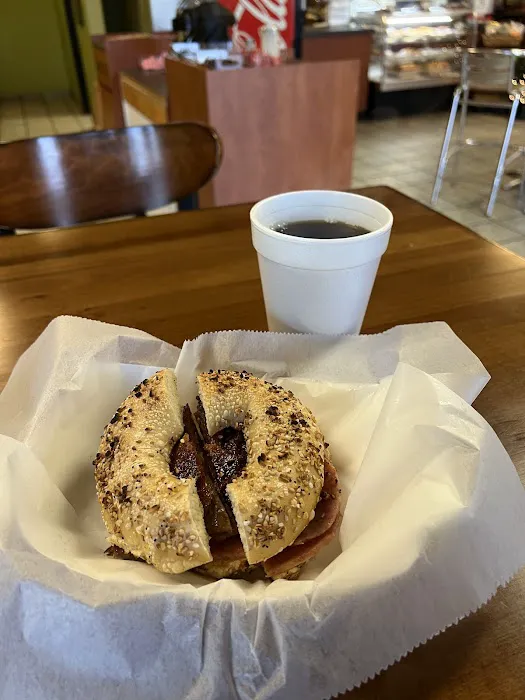 Ressler's Bagel & Deli Picture 10