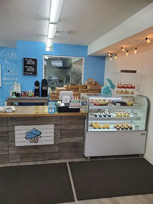 Secret Ingredient Cupcakery Picture 5