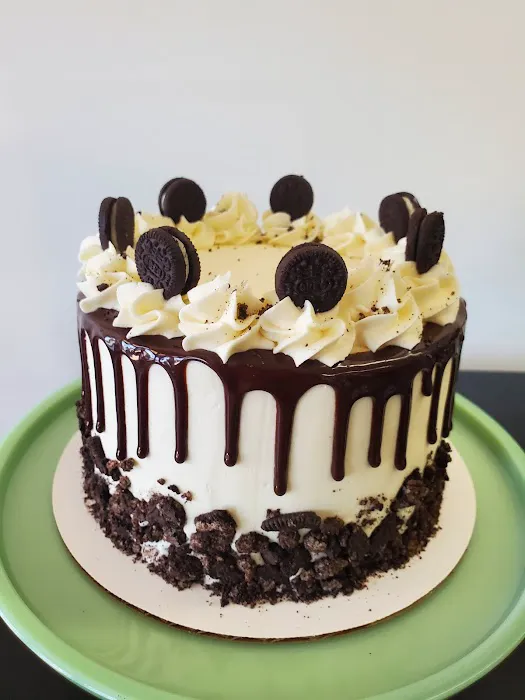Secret Ingredient Cupcakery Picture 4