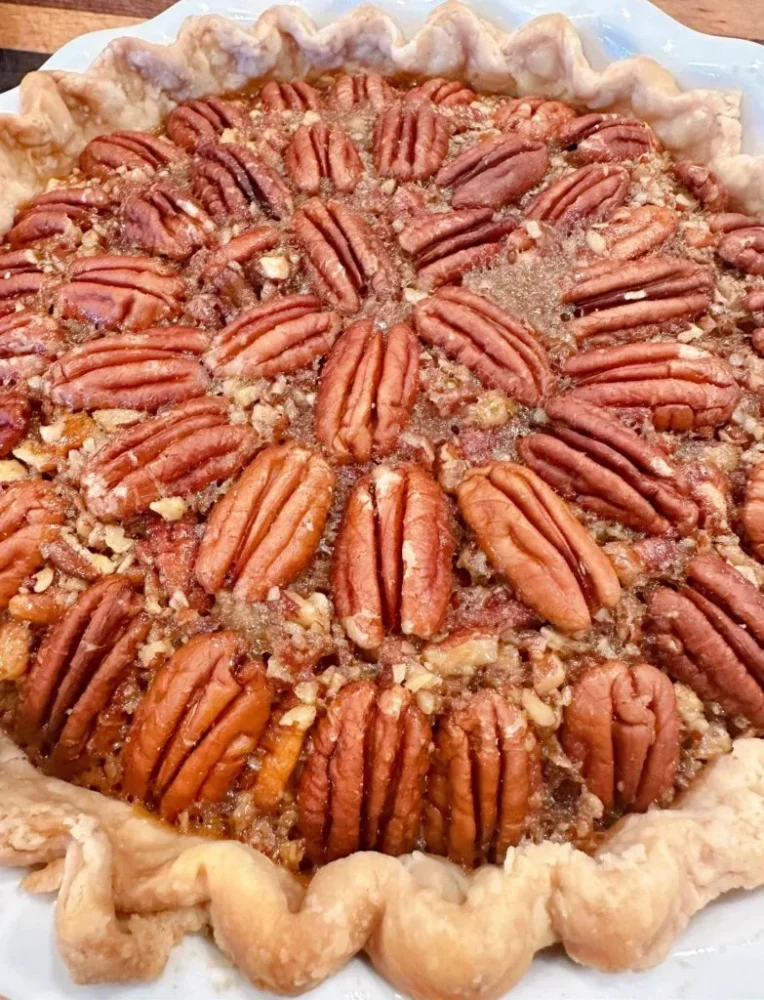 How to Make the Best Homemade Pecan Pie Step by Step