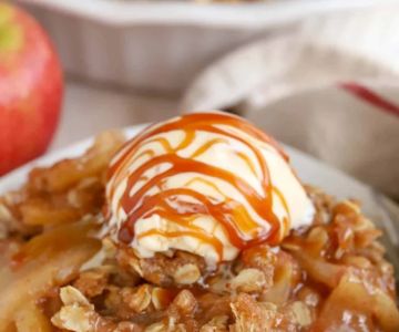 How to Bake the Best Homemade Apple Crisp Like a Pro