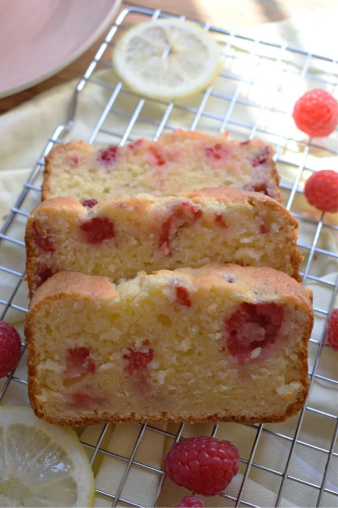 How to Bake the Perfect Raspberry Lemon Loaf Cake: A Detailed Guide for Moist, Zesty Results