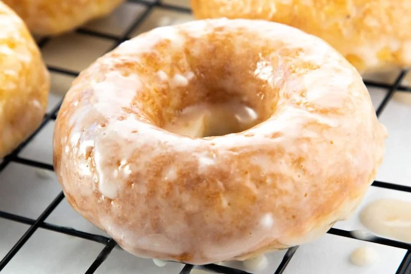 How to Create the Perfect Donut Glaze | Heavenly Delights Bakery Guide