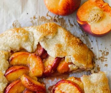 How to Make Bakery-Style Fresh Peach Galette: A Step-by-Step Recipe