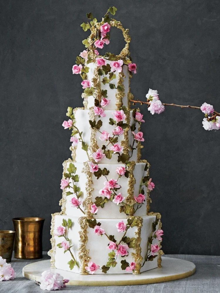 How to Create a Beautiful, Layered Wedding Cake