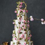 How to Create a Beautiful, Layered Wedding Cake
