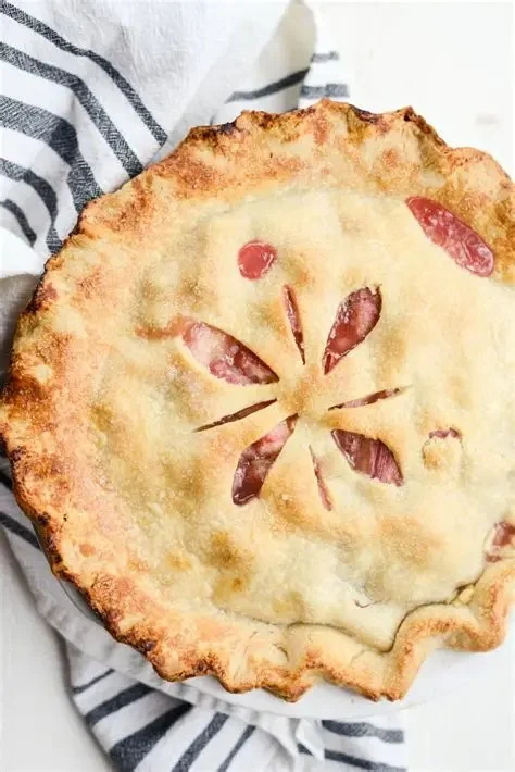 How to Make the Best Rhubarb Pie from Scratch