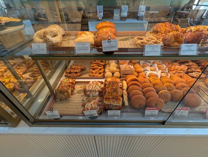Tous Les Jours Cafe Picture 6