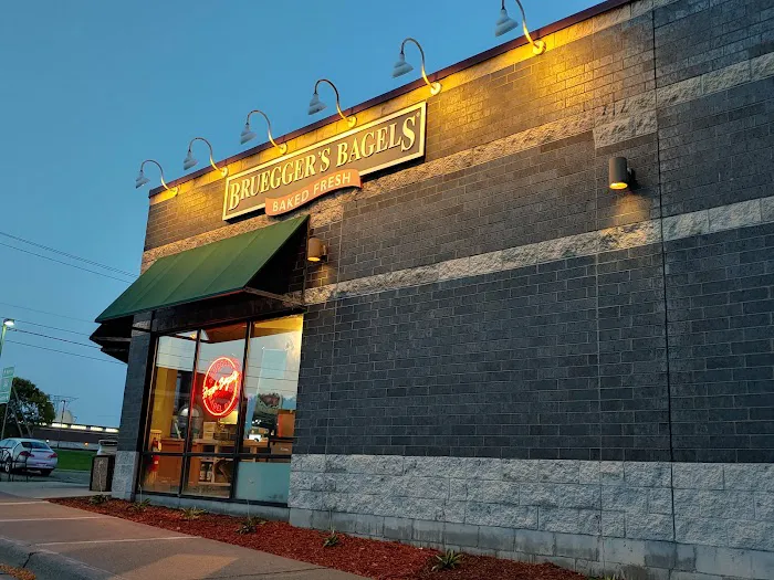 Bruegger's Bagels Picture 1
