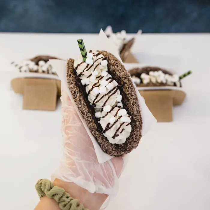 Amy's Cupcake Shoppe Picture 10