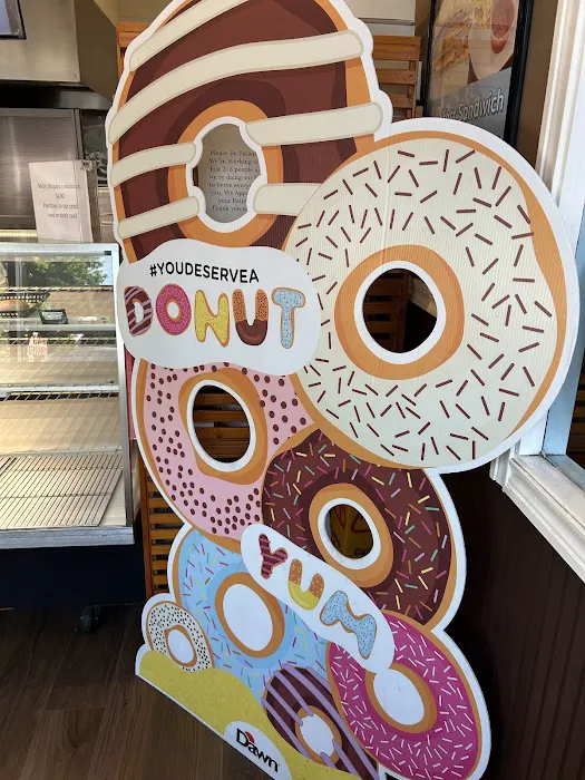 Moon Donuts & Cafe Picture 10