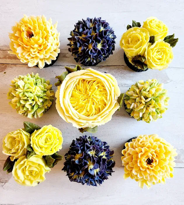 Buds and Blossoms Cakery, LLC Picture 10
