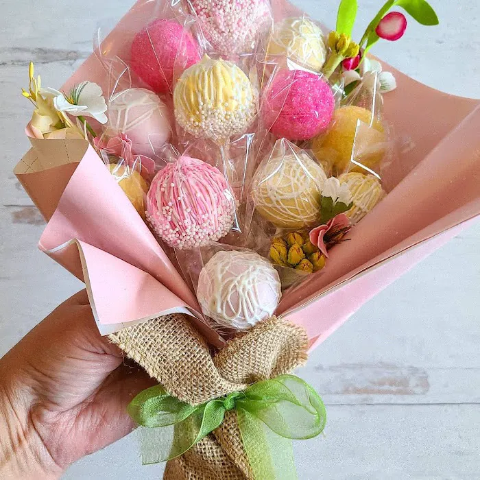 Buds and Blossoms Cakery, LLC Picture 9