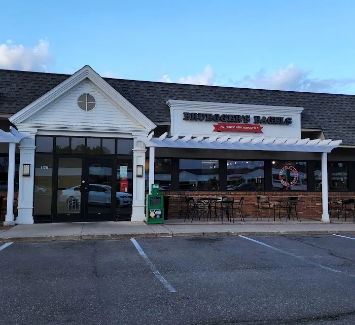Bruegger's Bagels Picture 6