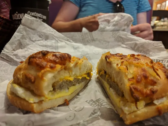 Bruegger's Bagels Picture 10