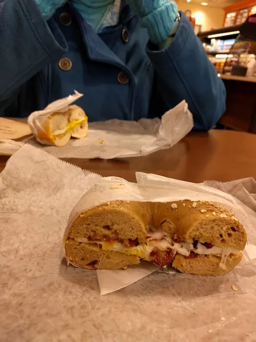 Bruegger's Bagels Picture 5