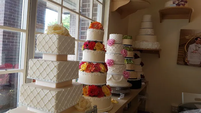 Buttercream Wedding Cakes & Desserts Picture 6
