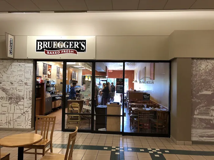 Bruegger's Bagels Picture 2