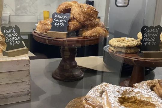 Red Bench Bakery