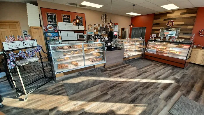 Dutch Maid Bakery Picture 9