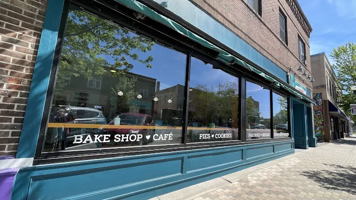 Knotty Pine Bakery Picture 4
