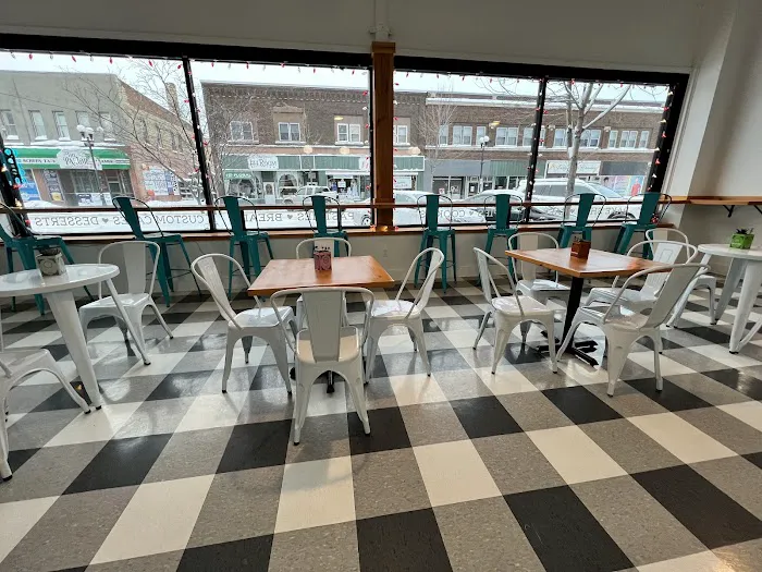 Knotty Pine Bakery Picture 7
