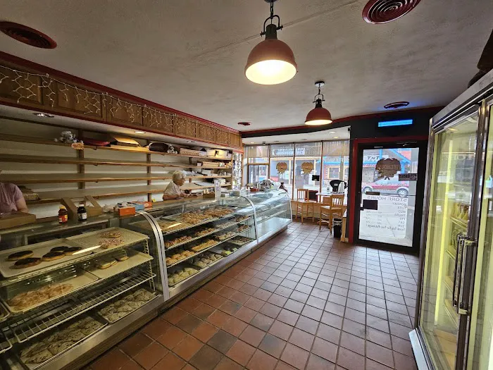 Firehouse Bakery & Deli / Hayward Bakery & Cheese Shop Picture 6