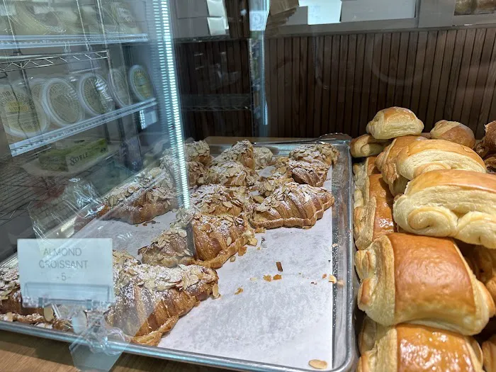Edgewood Bakeshop Picture 9