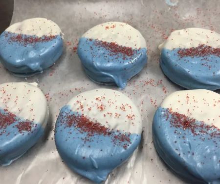 Buttons Bakery And Boutique