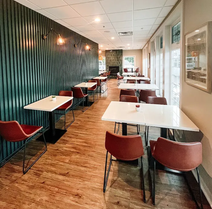 Edelweiss Bakery and Wine Bar Picture 3