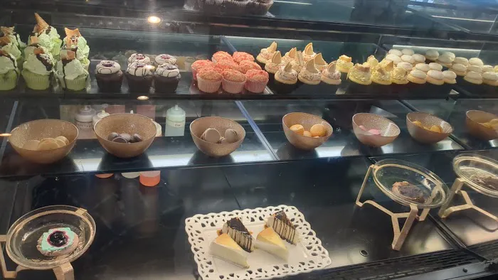 Chic Sweets Picture 1