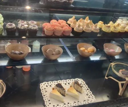 Chic Sweets