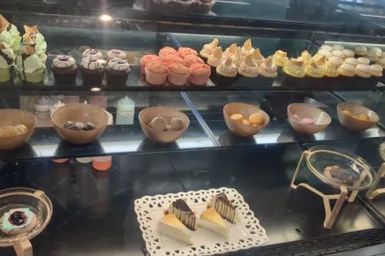 Chic Sweets