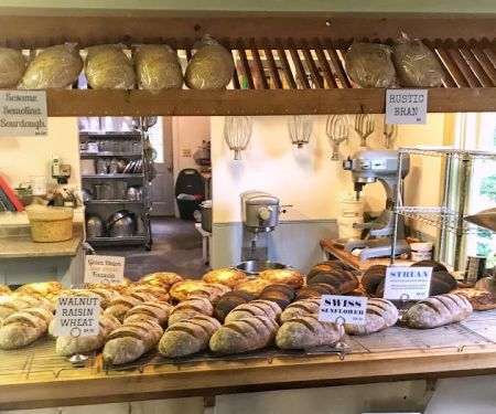 Smiling Pelican Bake Shop