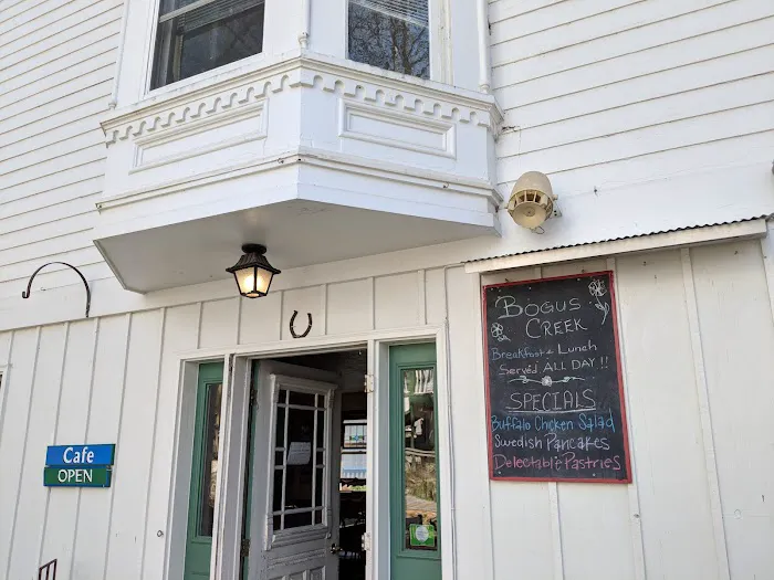 Little Larke Bakery Picture 5
