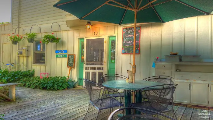 Little Larke Bakery Picture 7