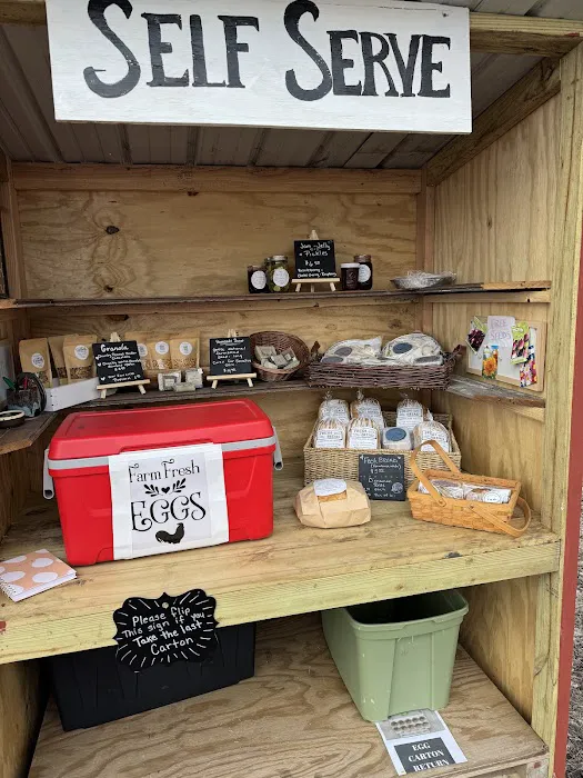 Little Prairie Farmstand Picture 8