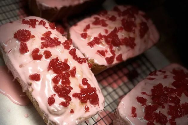 Baker's Duzn' Bakery