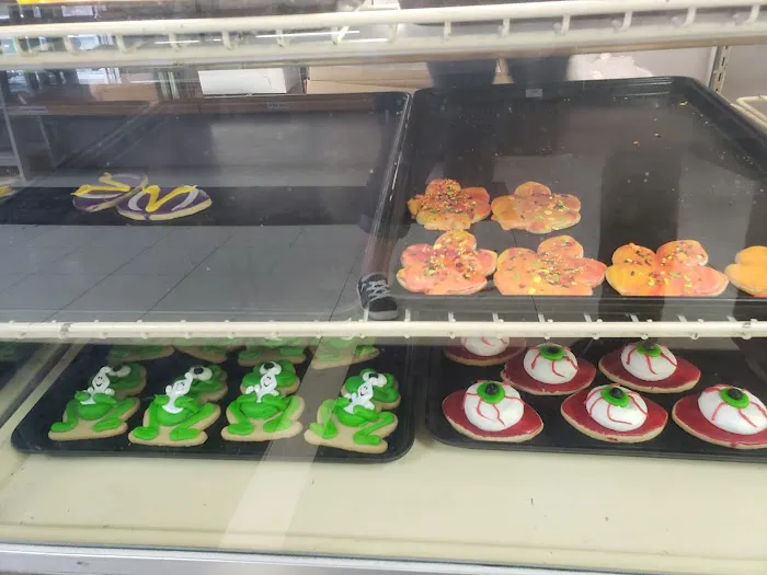 Sweet Kneads Cannon Falls Bakery Picture 3