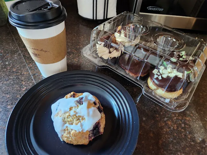 Sugar Rose Bakeshop Picture 8