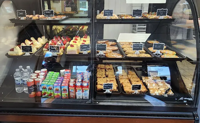 Sugar Rose Bakeshop Picture 1