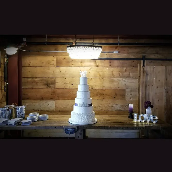 Miss Sara's Cakery Picture 3