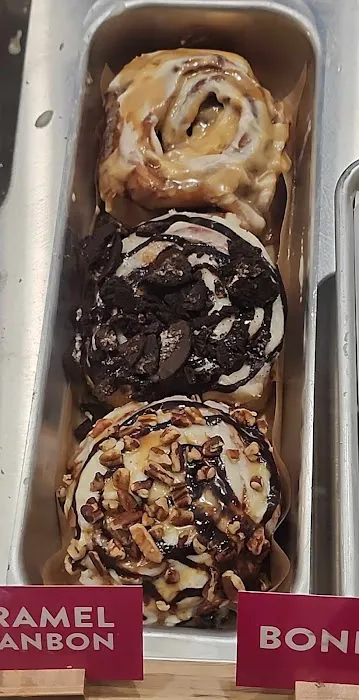 Cinnabon Picture 2