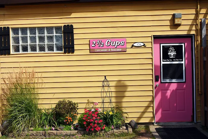 2½ Cups Cupcakery & Bakeshop Picture 9