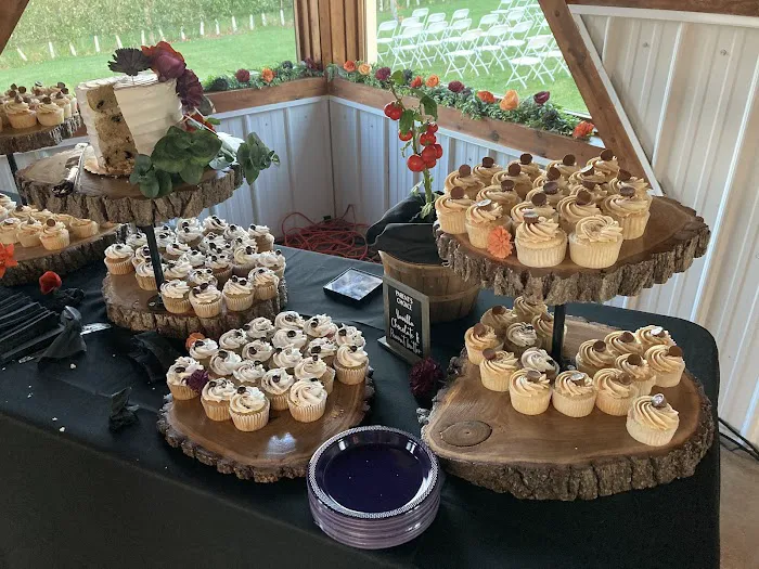 Lylli & Ivi Cakes and Sweet Treats Cafe Picture 9