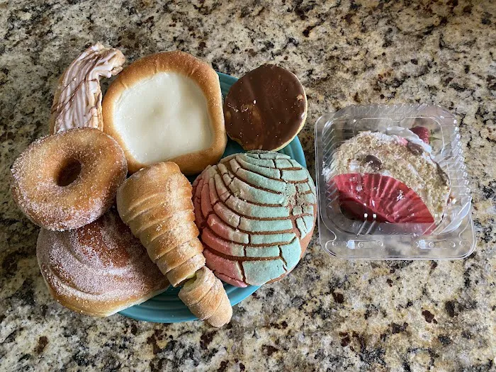 Freddy's Bakery & Cafe Picture 10